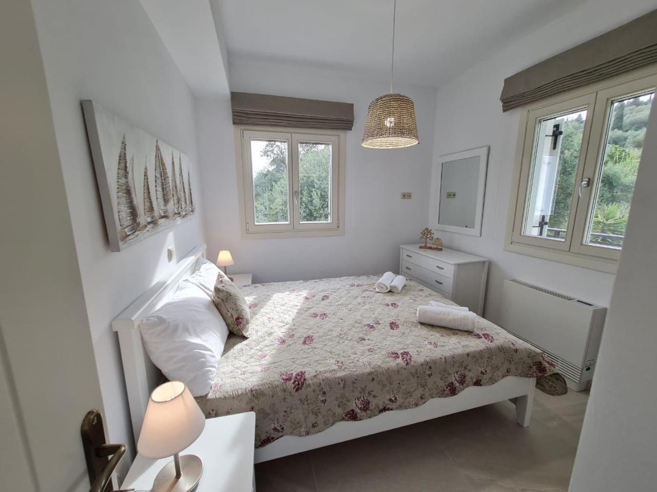 Villa Stefania Agios Georgios Pagon Buitenkant foto